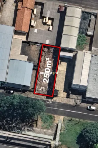 Terreno Misto de 250m² no bairro Recanto Elimar