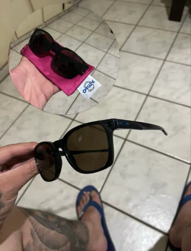 Objector Oakley
