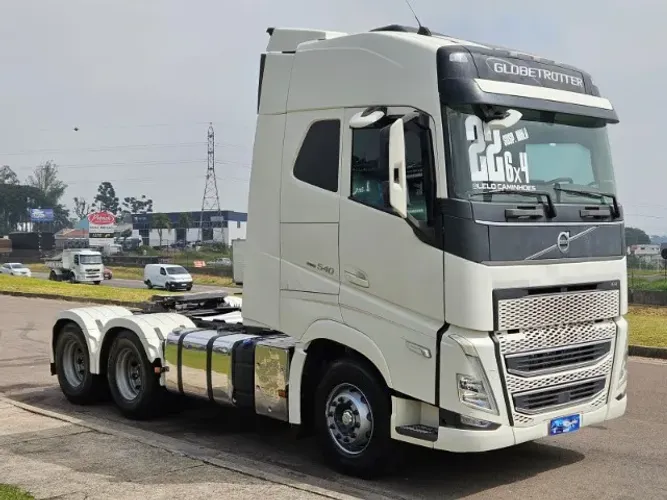 Volvo FH 540 6x4 bug Leve Mola Ano 2022 Teto Alto automático- repasse