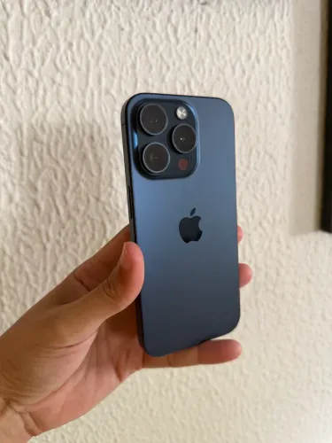 iPhone 15 Pro / 128GB