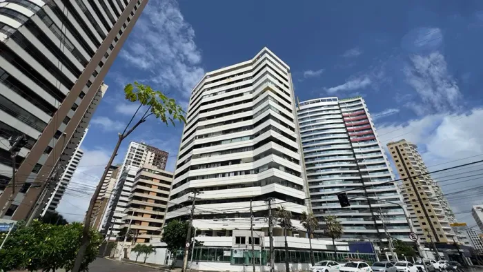 Apartamento mobiliado com vista mar para alugar na Praia de Iracema | 2 quartos | 92m²