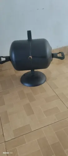 Churrasqueira A bafo pequena