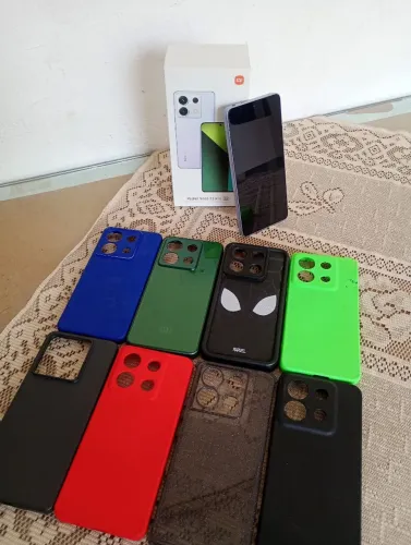 Redimi note 13 pro 5g, semi novo com capinhas e capinhas e caixa original