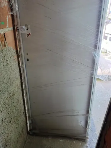 Porta 70cm para drywal-abre lado direito