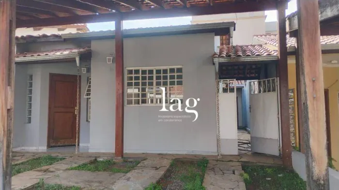 Casa com 3 dormitórios para alugar, 70 m² por R$ 3.156,00/mês - Condomínio Villagio Vita B