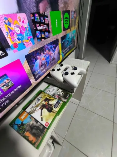 Xbox One S 1TB branco