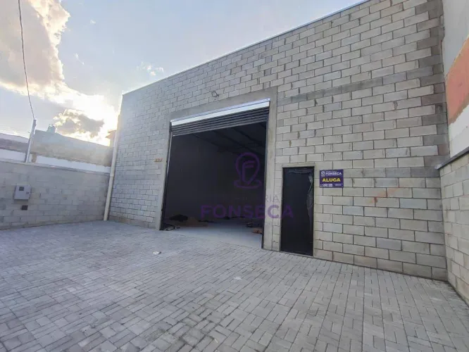 Galpão para alugar, 330 m² por R$ 10.000,00/mês - Nova Pouso Alegre - Pouso Alegre/MG