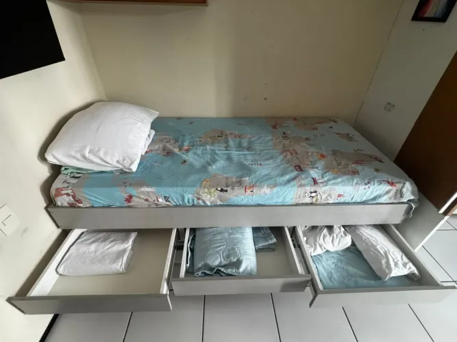Cama Solteiro 3 em 1: Com Cama Auxiliar + 3 Gavetas (2 unidades disponíveis)