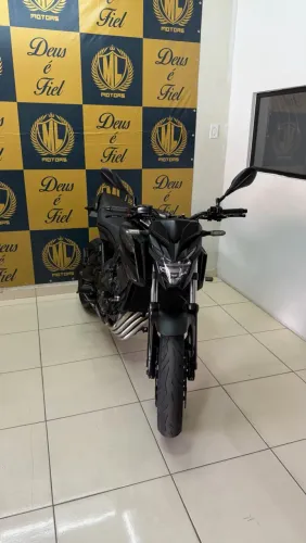 VENDE-SE CB 650F 2019