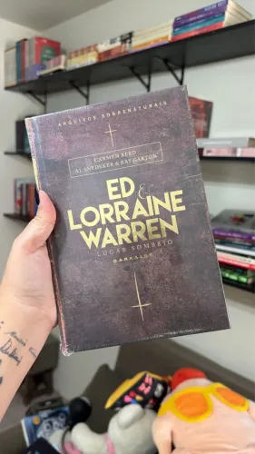 Vendo livros novos LACRADOS - Coleção - Invocação do Mal