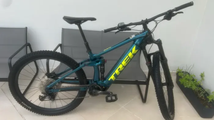 Queimando preço!! E-bike trek rail 7