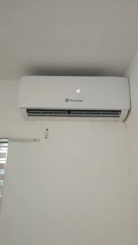 Instalação, manutenção e recarga de gás de ar-condicionado 