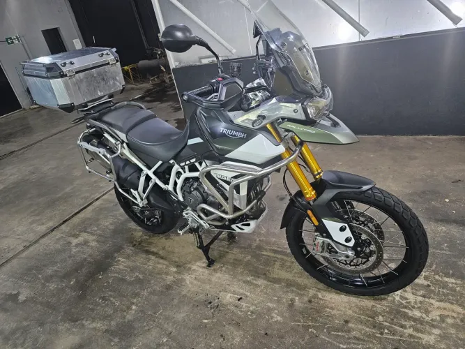 TRIUMPH TIGER 900 RALLY PRO 2022/2022 ? VERDE MATT KHAKI