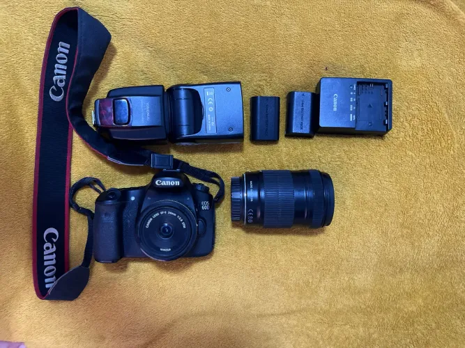 Canon EOS 60D + 2 Lentes + Flash | Kit Completo