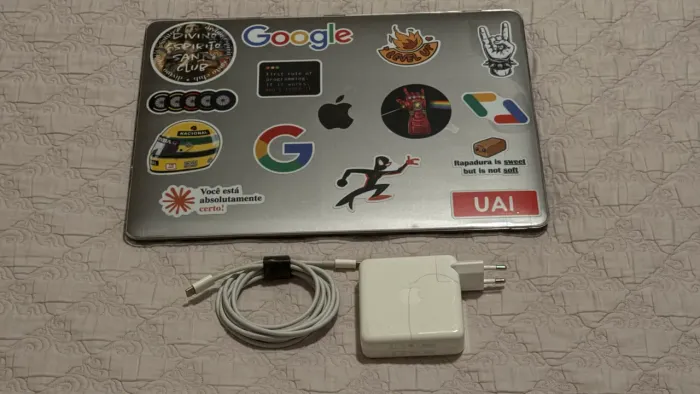 MacBook Pro 2017 15' i7 16GB RAM e 512GB SSD com touchbar