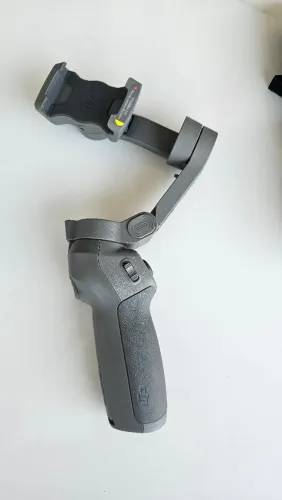 DJI Osmo Mobile 3 - Gimbal para celular