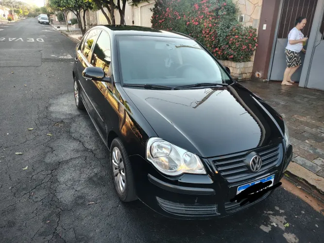 Volkswagen Polo Sedan 1.6 MI Total Flex 8V 4P 2010