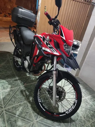 XRE300