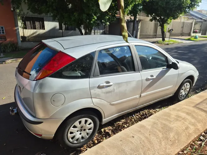 Ford Focus 1.6 S/se/se Plus Flex 8v/16v 5P 2007