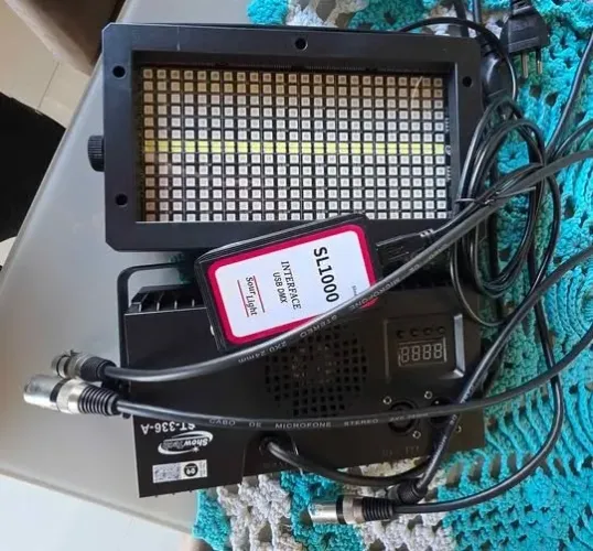 2 STROBO RGBW ST-336 + CONTROLADORA DMX USB SL 1000