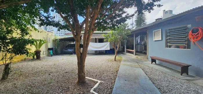 Terreno à Venda, 432m2, Trindade, Florianópolis/SC