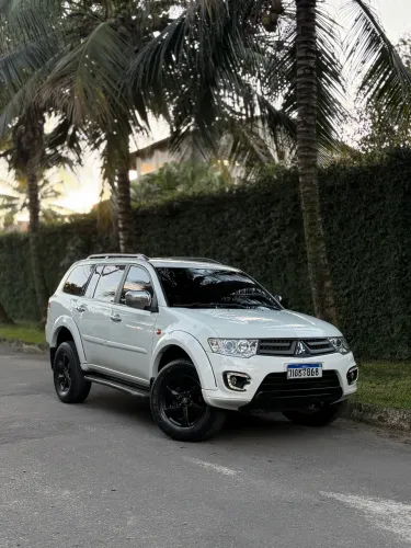 Mitsubishi Pajero Dakar 3.2 4X4 T.i. Dies. 5P Aut. 2012