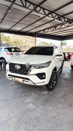 Toyota Hilux SW4 SRX 4X4 2.8 TDI 16V Dies. Aut. 2021