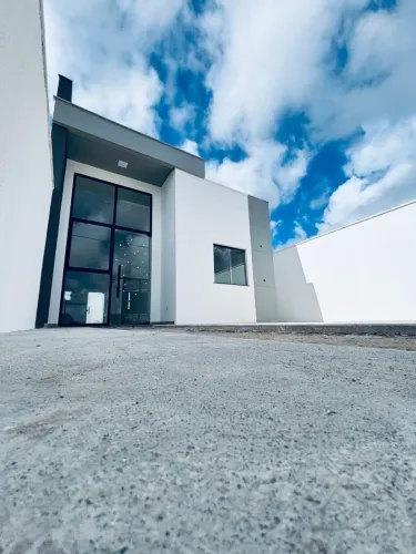 Casa solta Avenida azaleias