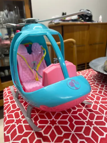 Helicóptero Barbie