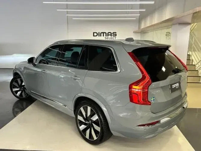 Volvo XC-90 T-8 Ultimate 2.0 AWD (híbrido) 2025