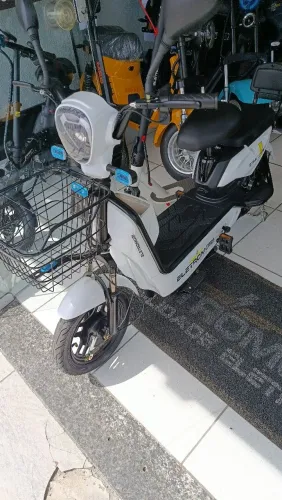 Scooter eletrica
