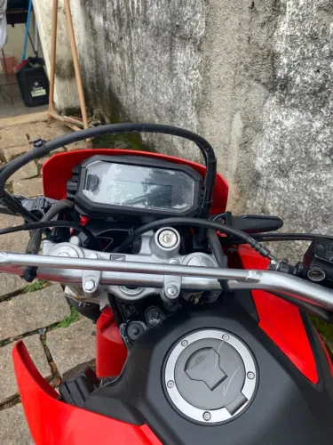 VENDO TORNADO 300