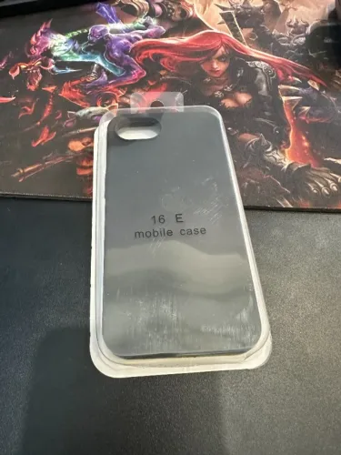 Capinha Iphone 16e - Preta