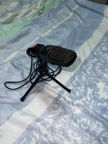 Microfone Condensador de mesa