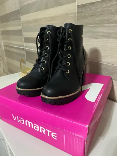 Bota feminina ViaMarte nº 34 | NOVA | R$ 90
