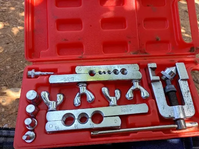 Kit flangeador