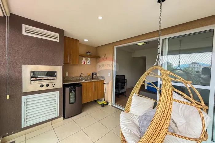 Apartamento de 3 quartos, sendo 1 suíte, com 90 m², à venda no Cachambi, na Rua Silva Mour
