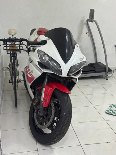 Yamaha R1 1000cc Exclusiva