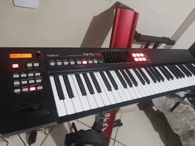 Teclado XPS 10 Roland