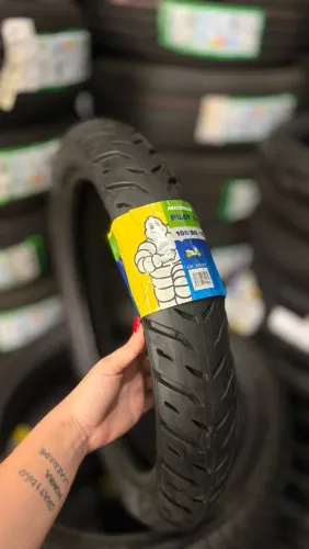 Pneu 100/80R18 Michelin (Uso SEM camara)
