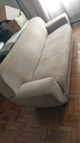 Vendo sofá para 3 lugares e 2 poltronas confortáveis