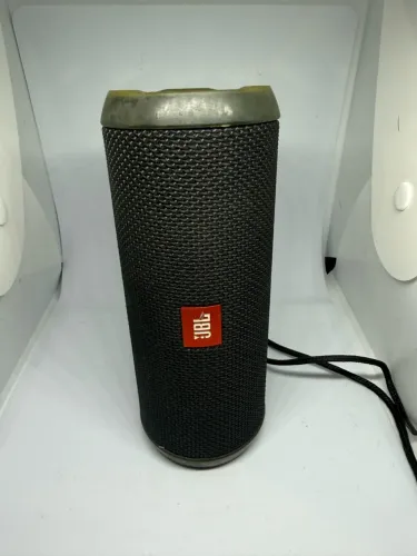 JBL Flip 3 Original - Para Reparo / Peças - No Estado
