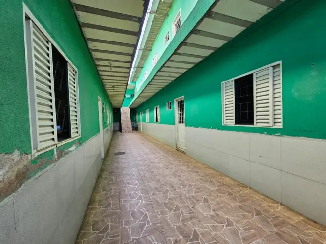 Prédio com 8 Kitnets no Arapoanga com renda de R$ 5.200/mês