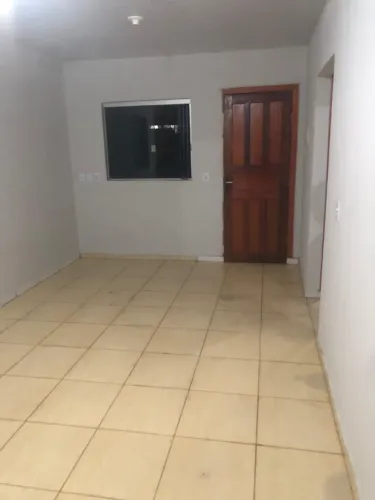 Aluga-se casa no Bairro dos Minérios, Parauapebas