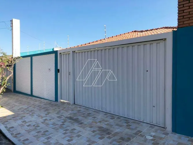 Casa com 3 dormitórios (1 suíte) à venda próxima ao Confiança Norte Zona Norte Marília