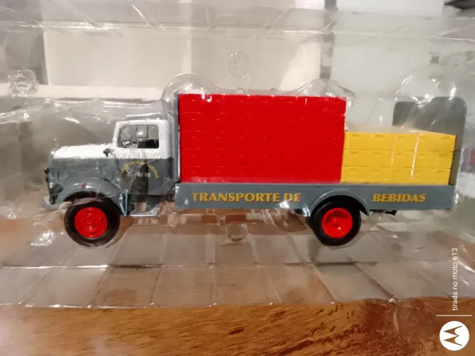 Caminhão Brasileiro esc.:1:43.