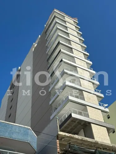 Apartamento tres quartos predio novo Praia do Morro Guarapari