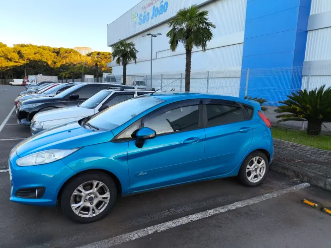 Ford Fiesta 1.6 16V Flex Mec. 5P 2014