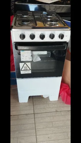 Fogão quatro bocas novo