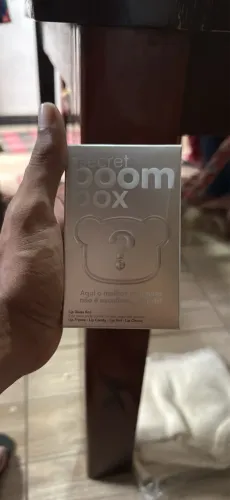 Secret Boom Box Chaveiro + Gloss